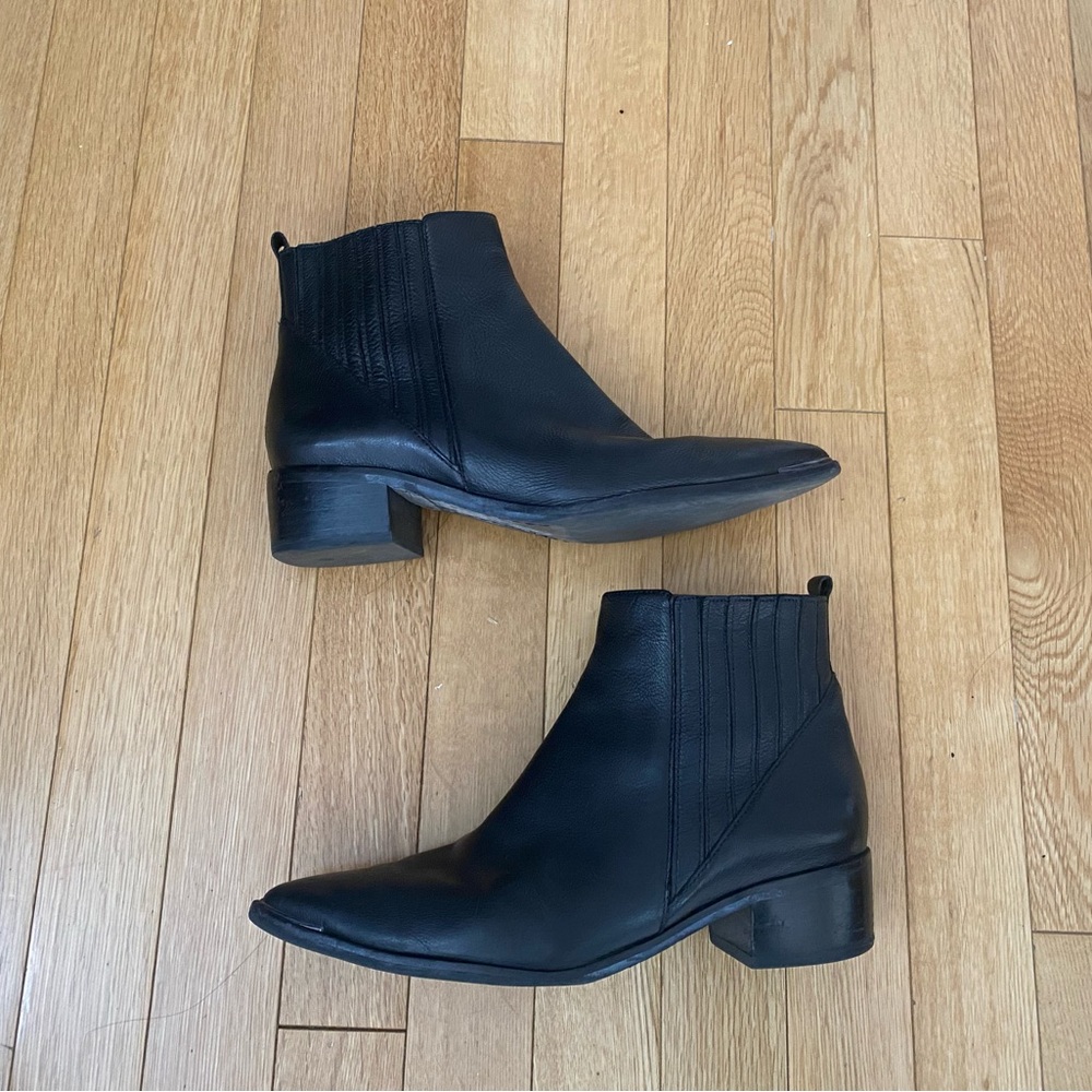 Marc Fisher Leather Black Pointed Toe Ankle Boots